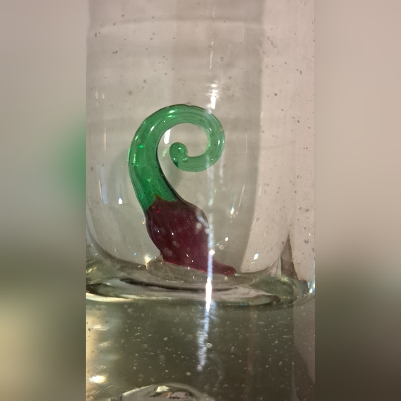 MEXICAN TEQUILA SHOT GLASSES HANDBLOWN WITH CHILI PEPPER. - Picture 4 of 7